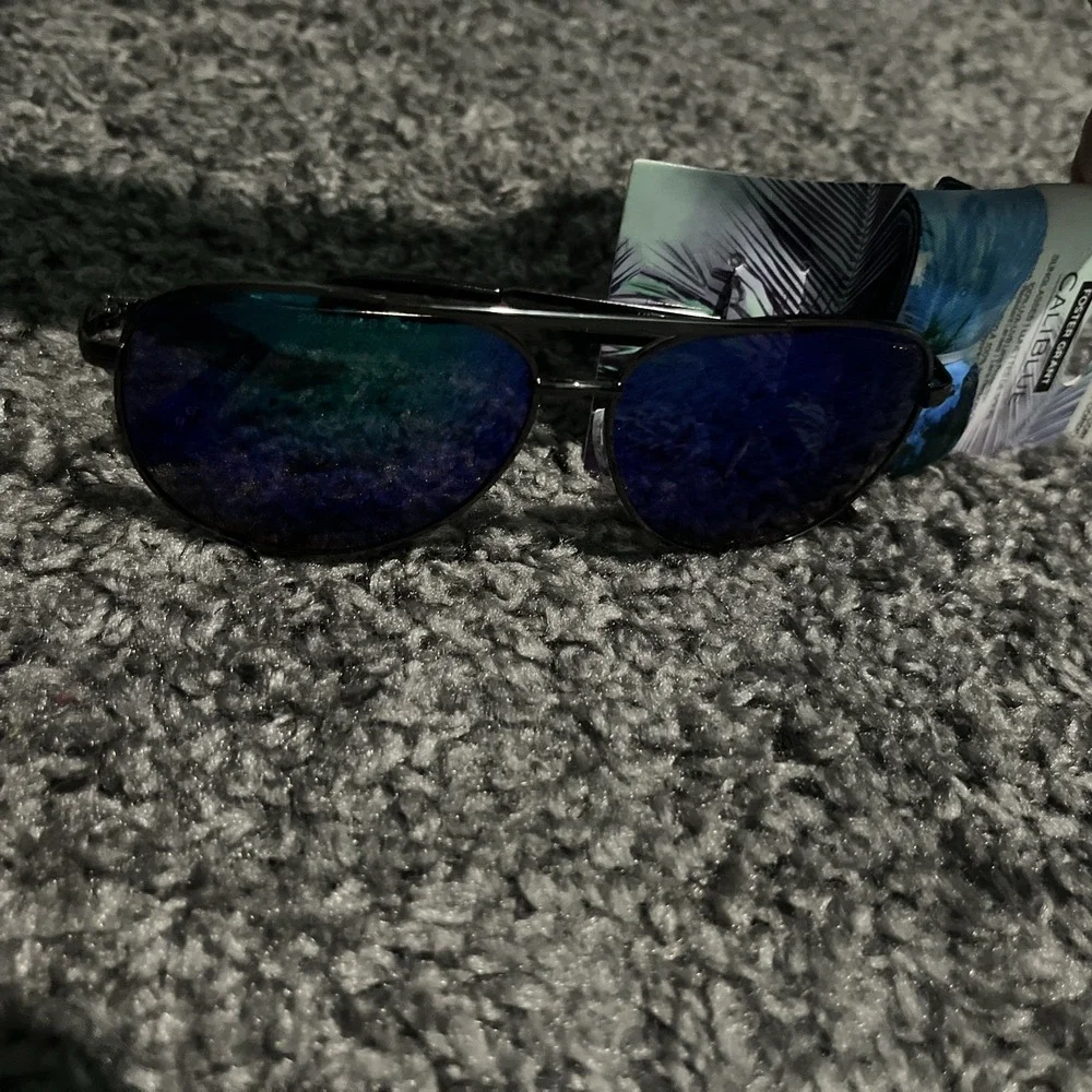 FOSTER GRANT SUNGLASSES MSRP‎ $25.00 POLARIZED
